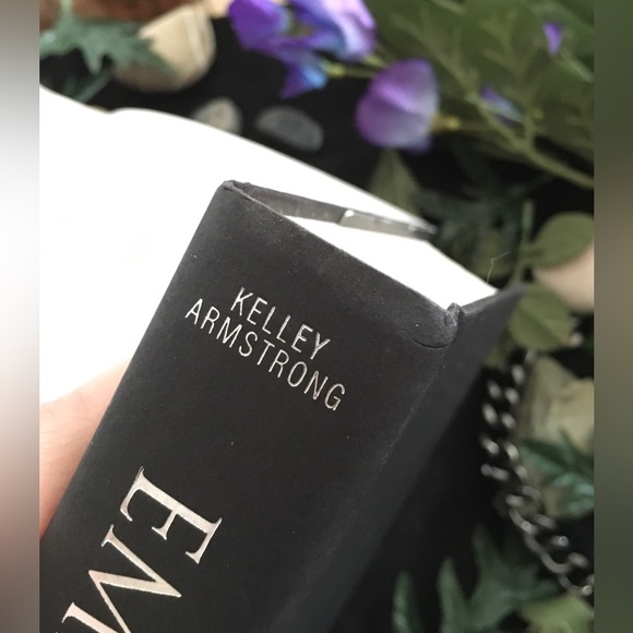 Empire of Night - Age of Legends book 2 - By Kelley Armstrong - Hardcover - Picture 9 of 16